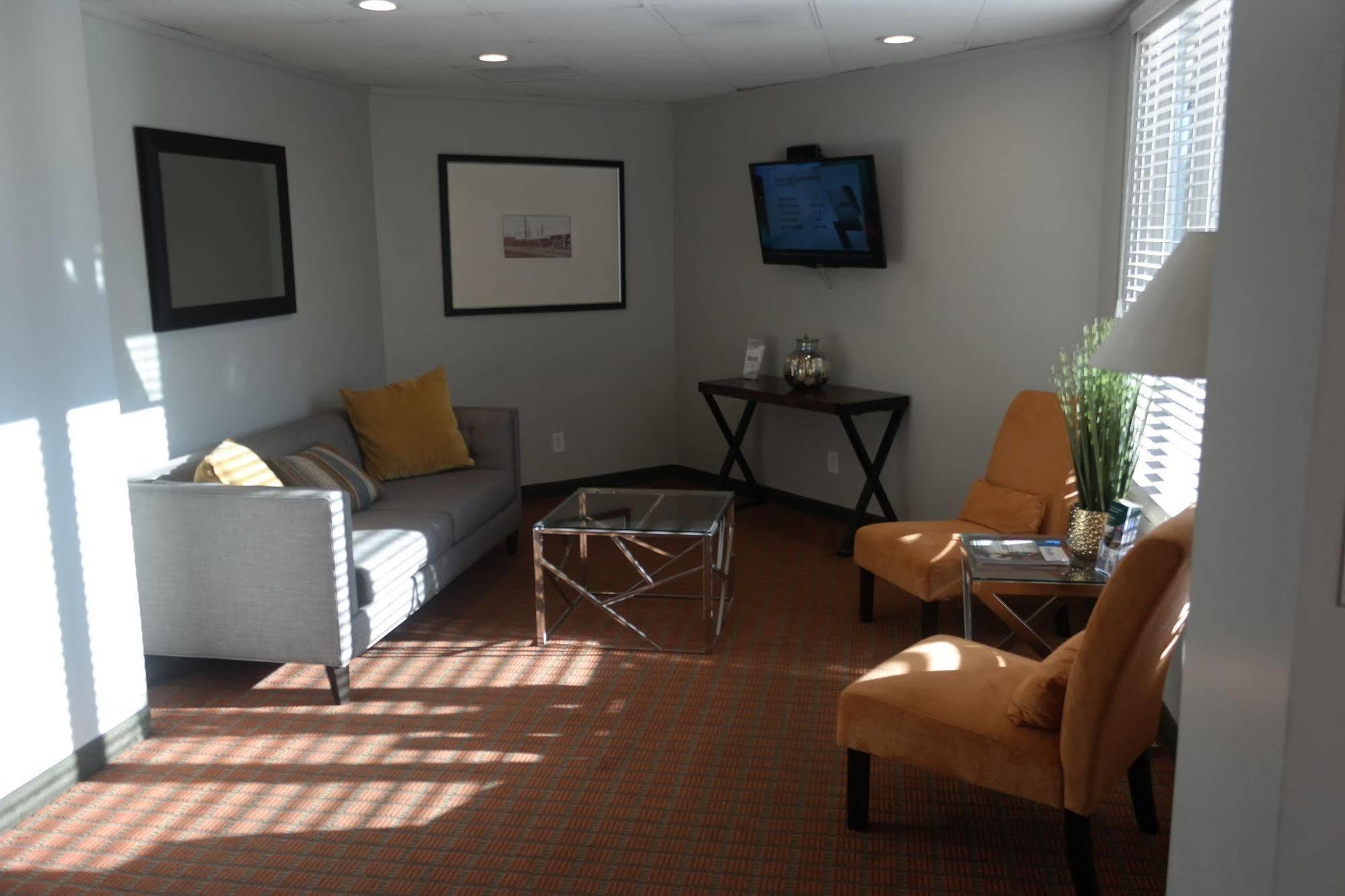 Quality Airport 3* Phoenix